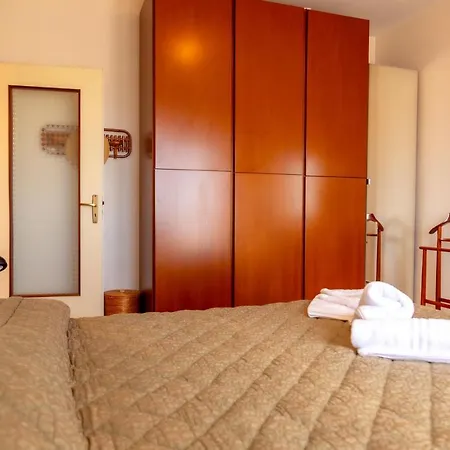 168b - La Terrazza Sul Mare, Casa A 10 Minuti Da Spiaggia, Parcheggio Privato Gratis דירה