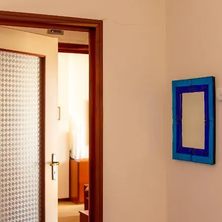 168b - La Terrazza Sul Mare, Casa A 10 Minuti Da Spiaggia, Parcheggio Privato Gratis * סנרמו
