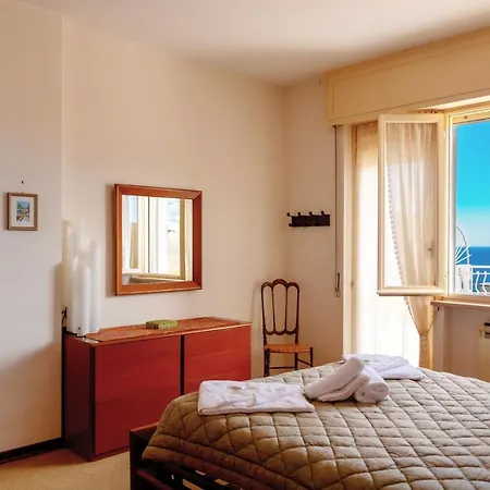 公寓 168b - La Terrazza Sul Mare, Casa A 10 Minuti Da Spiaggia, Parcheggio Privato Gratis *