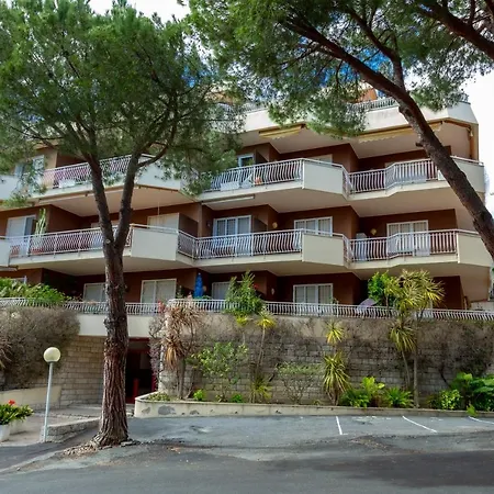 Apartmán 168b - La Terrazza Sul Mare, Casa A 10 Minuti Da Spiaggia, Parcheggio Privato Gratis Sanremo