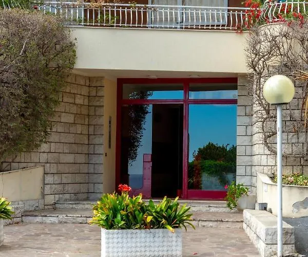 168b - La Terrazza Sul Mare, Casa A 10 Minuti Da Spiaggia, Parcheggio Privato Gratis *