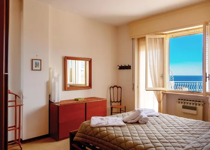 Lejlighed 168b - La Terrazza Sul Mare, Casa A 10 Minuti Da Spiaggia, Parcheggio Privato Gratis *