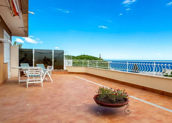168b - La Terrazza Sul Mare, Casa A 10 Minuti Da Spiaggia, Parcheggio Privato Gratis * Sanremo